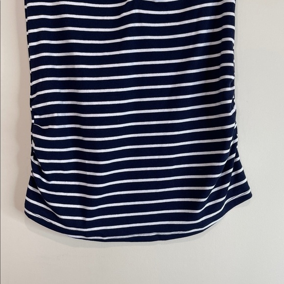 Old Navy Maternity NWT Ribbed Striped Top Navy White Cinch Front V-Neck Size M - Picture 4 of 10